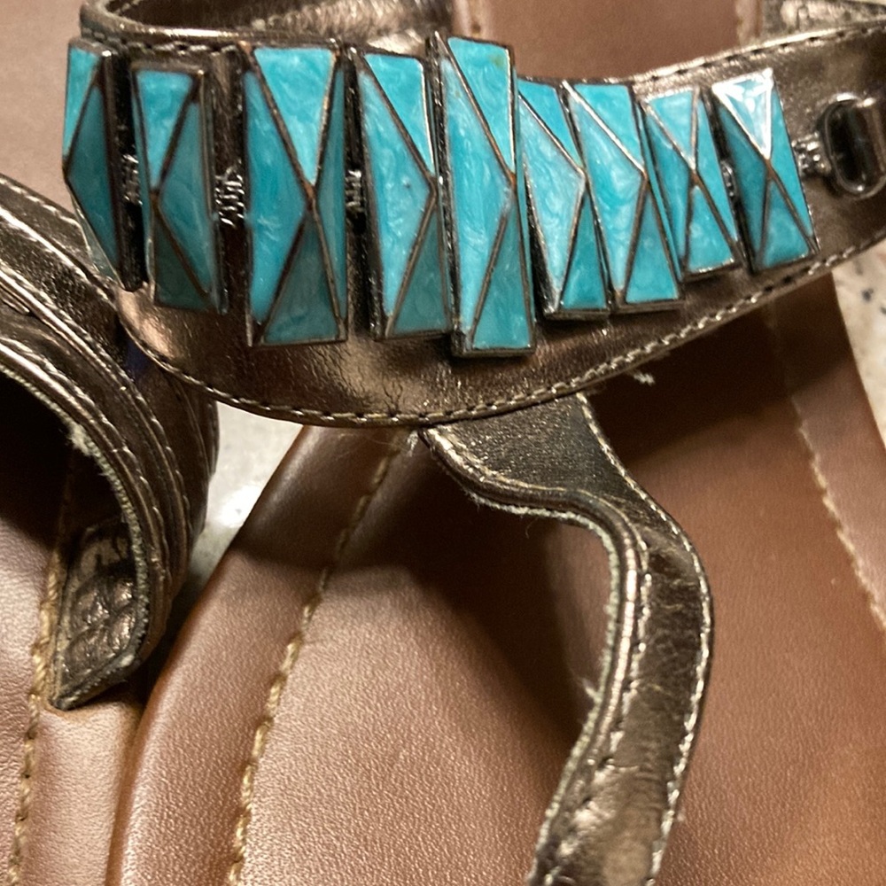 Sandals with turquoise accents. Ladies size size 6